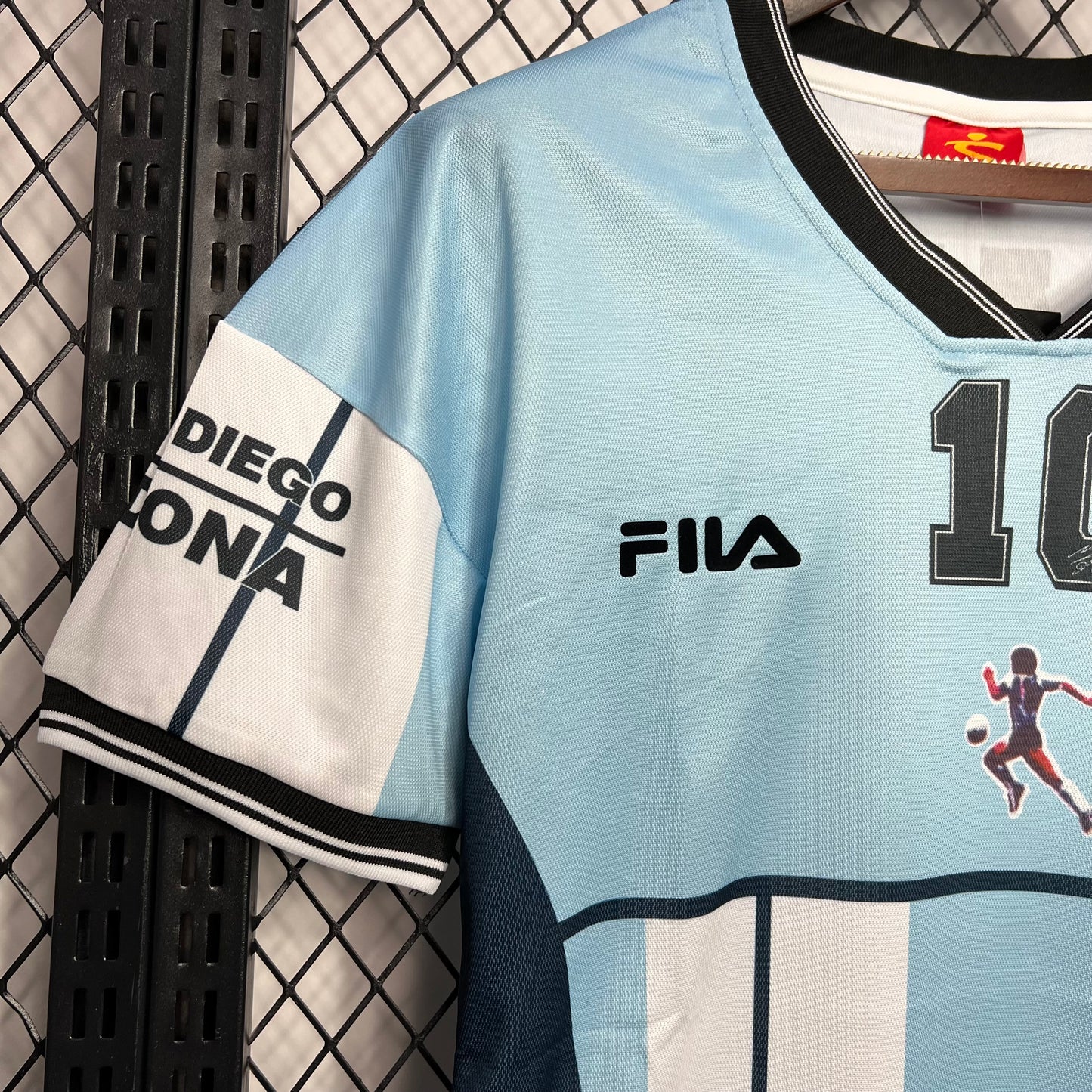 Camisola Nacional Retro Argentina 2001/2002 - Diego Maradona 10 Testimonial Special Edition