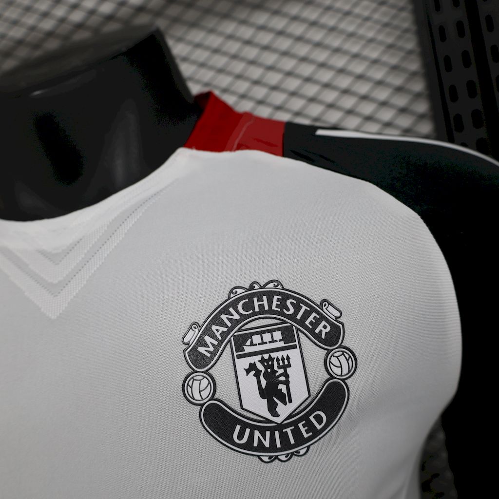 Camisola Manchester United FC 2025/2026 - Pré-Jogo/Treino