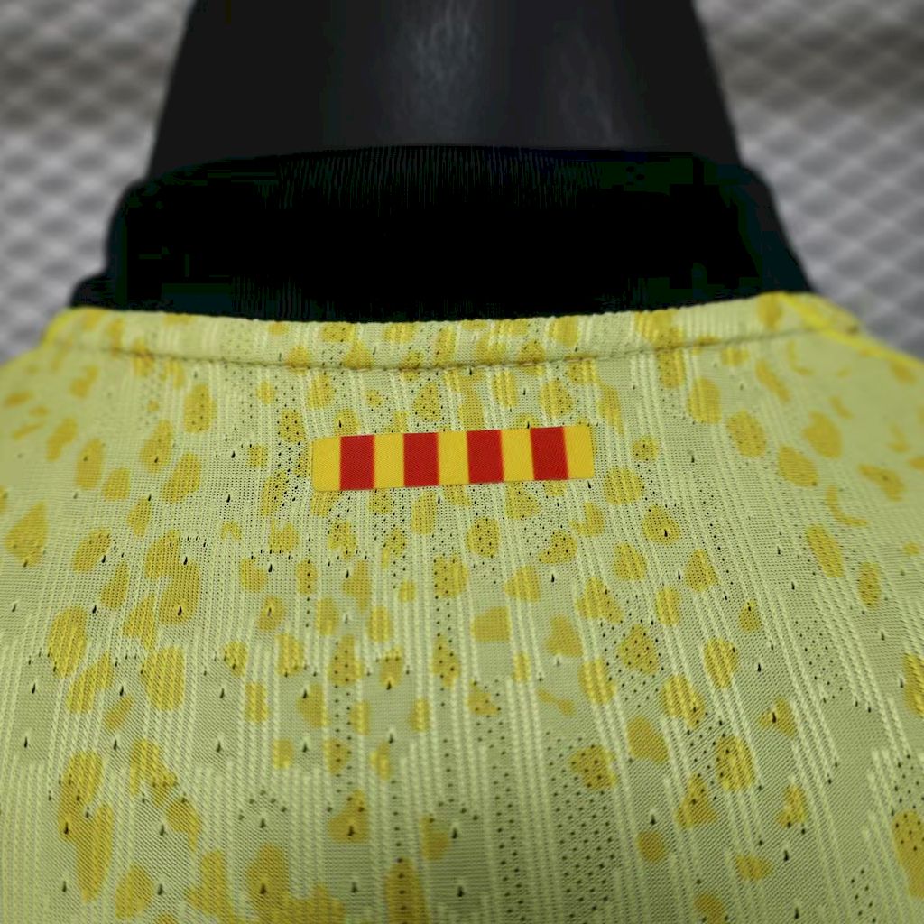 Camisola Barcelona 2025/2026 - Amarelo Edição Especial