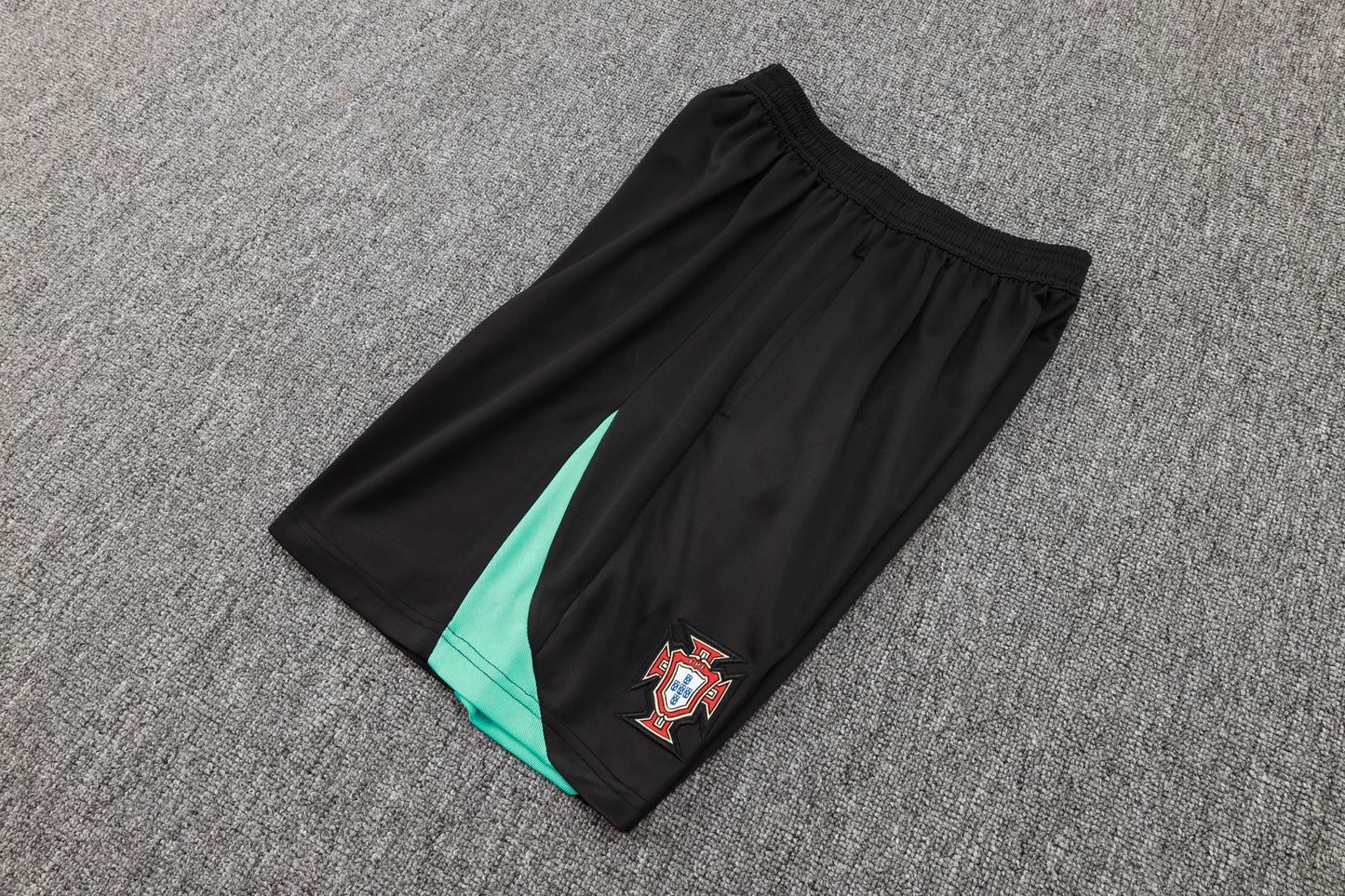 Camisola Nacional Portugal 2024/2025 - Pré-Jogo/Treino Preto Especial