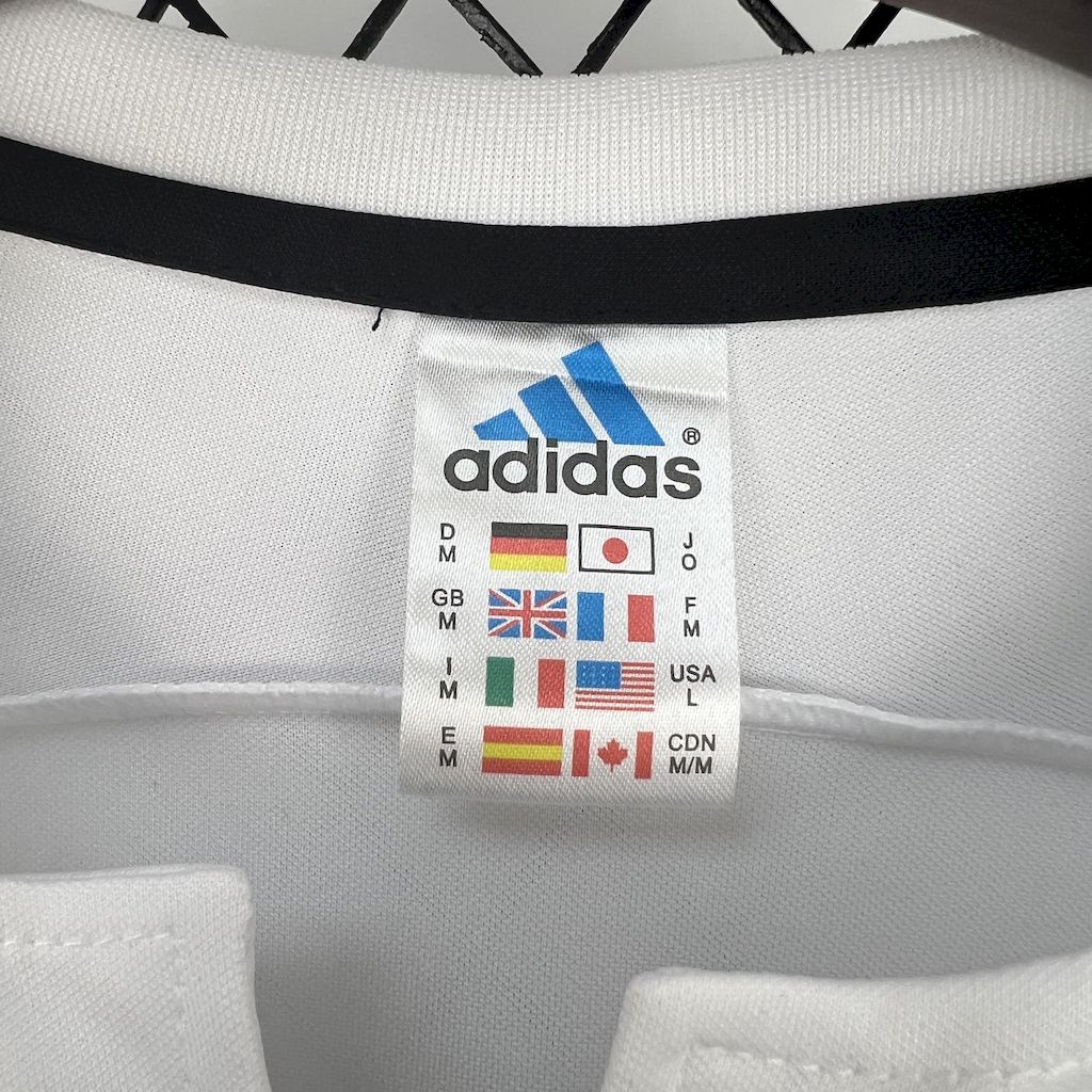 Camisola Retro Real Madrid 2003/2004 - Principal