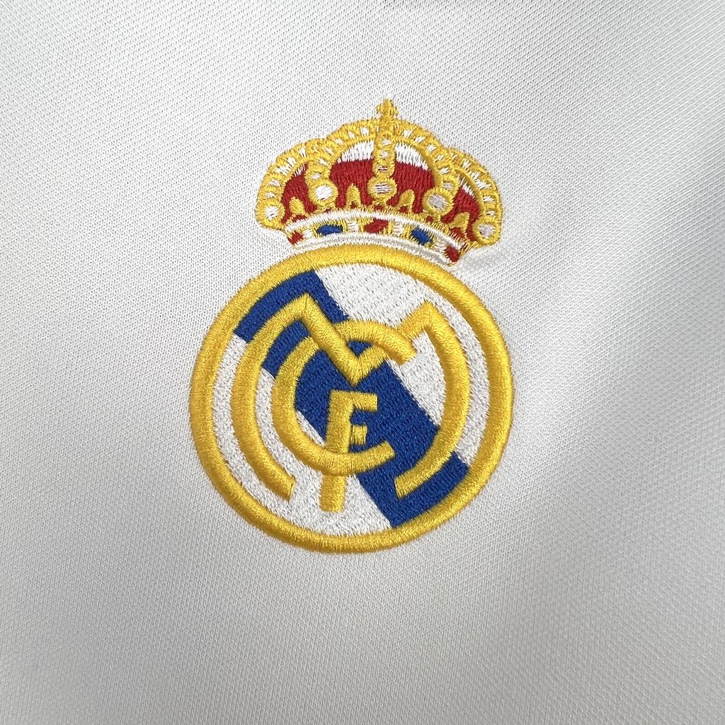 Camisola Retro Real Madrid 2001/2002 - Principal