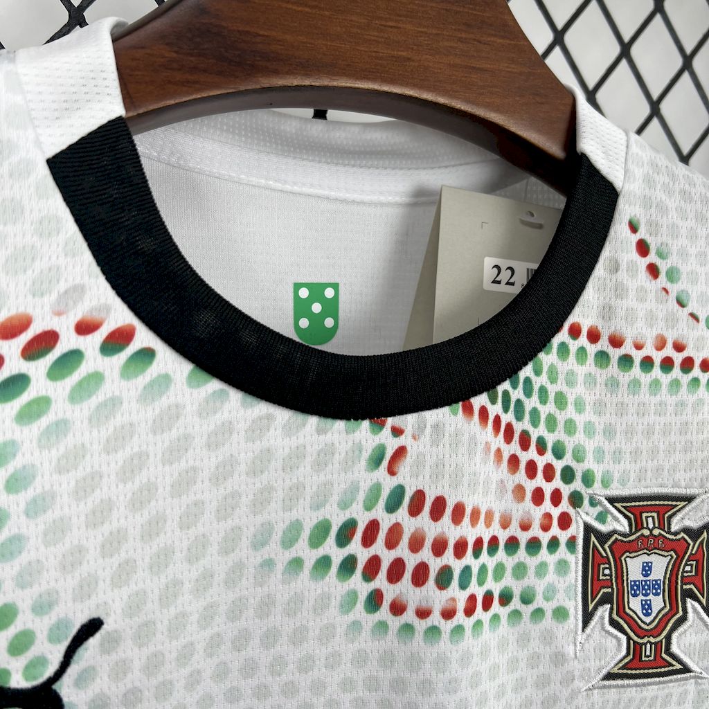 Conjunto Infantil Portugal 2025/2026 - Alternativo