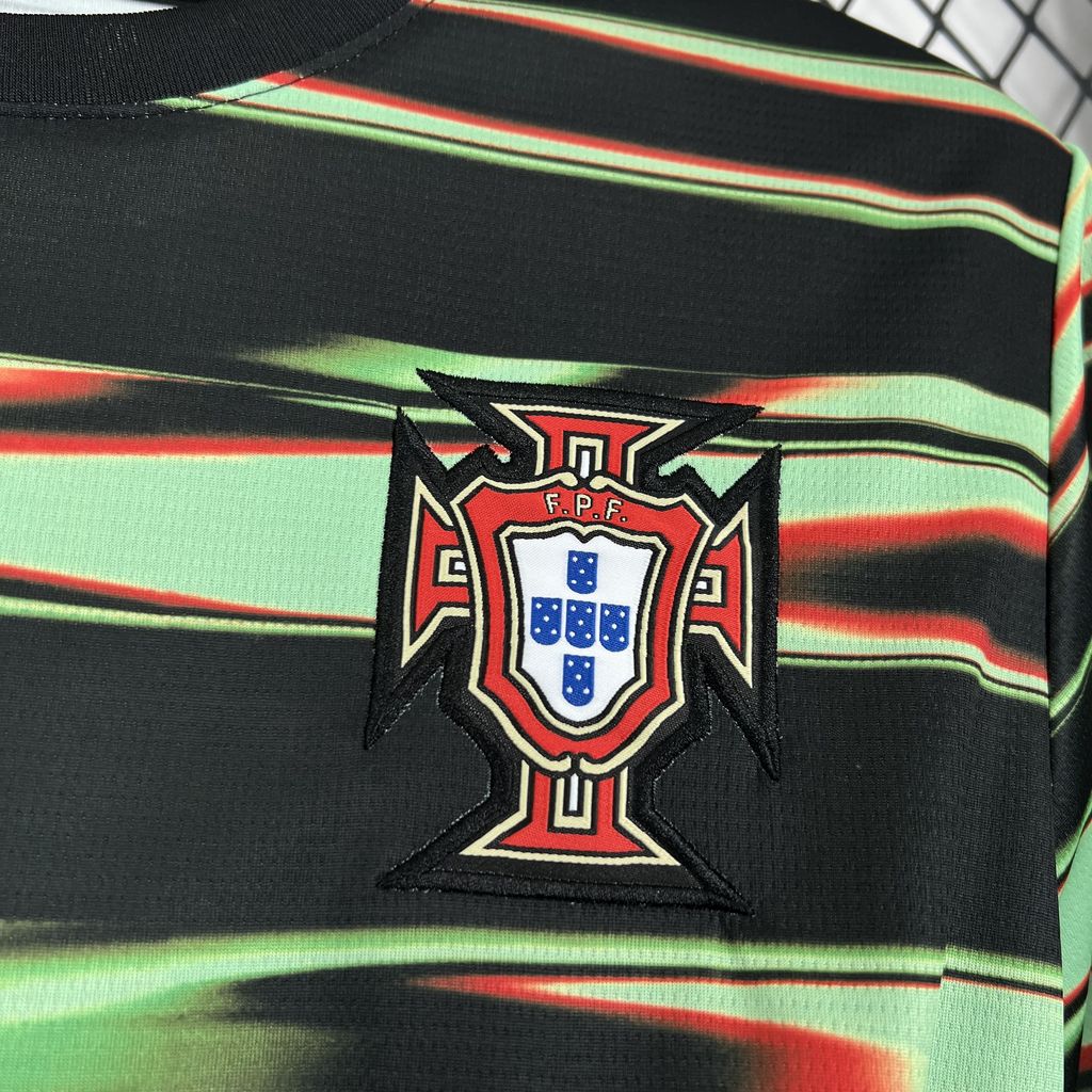 Camisola Nacional Retro Portugal 2025/2026 - Pré-Jogo/Treino