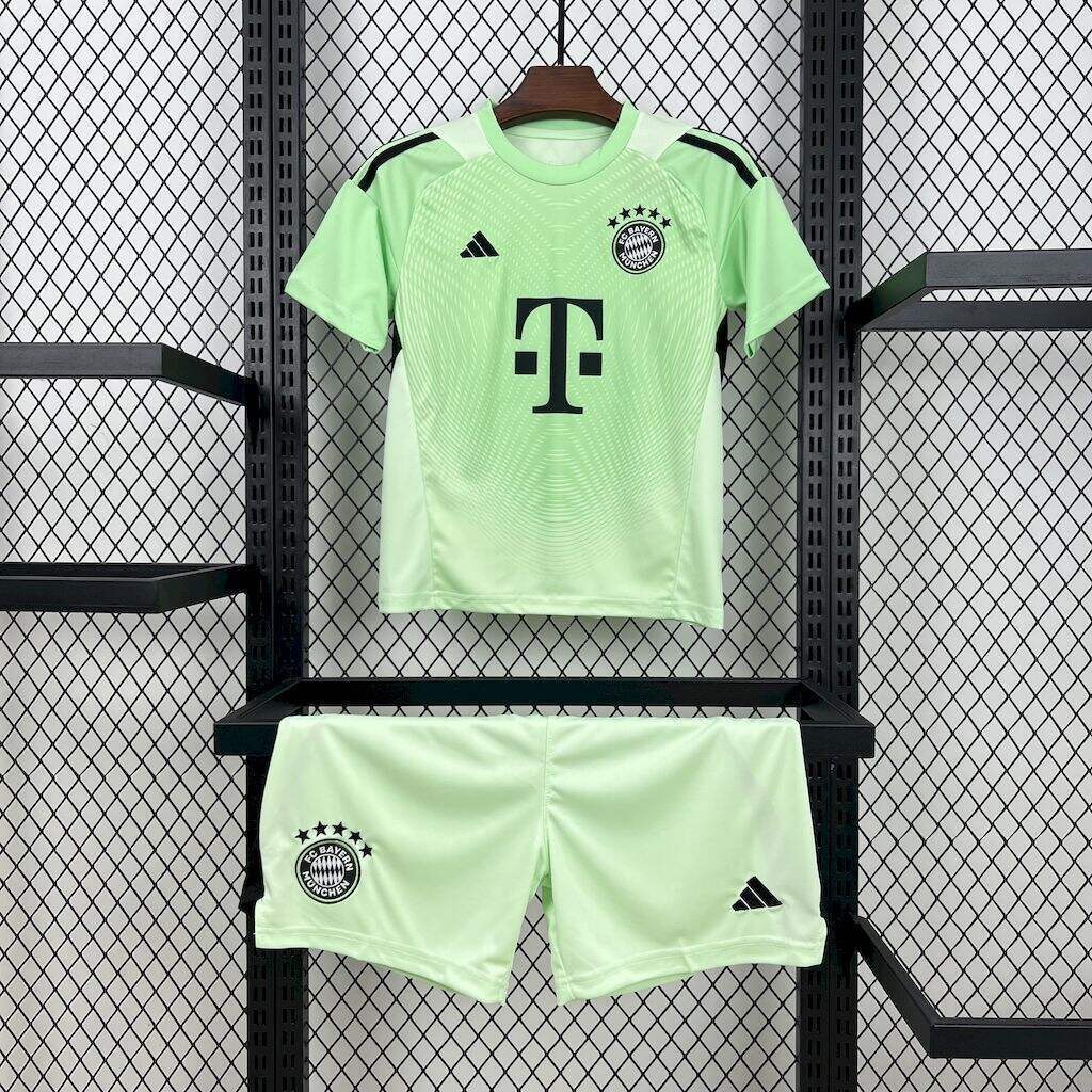 Conjunto Infantil Bayern Munich 2025/2026 - Goalkeeper Green