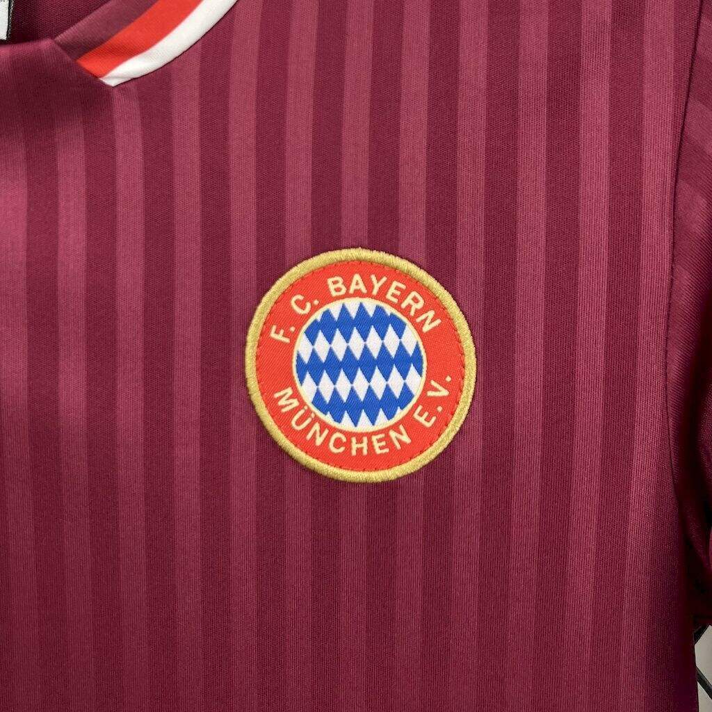 Conjunto Infantil Bayern Munich 2025/2026 - Terrace Icons Special Edition