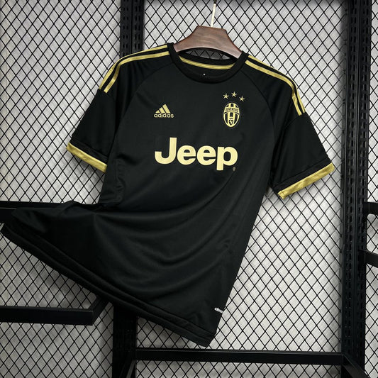 Camisola Retro Juventus 2015/2016 - 3.º Equipamento