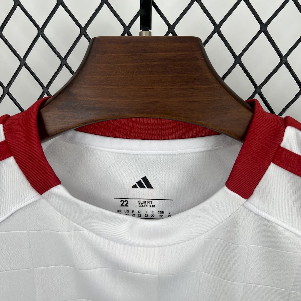 Conjunto Infantil SL Benfica 2025/2026 - 3.º Equipamento