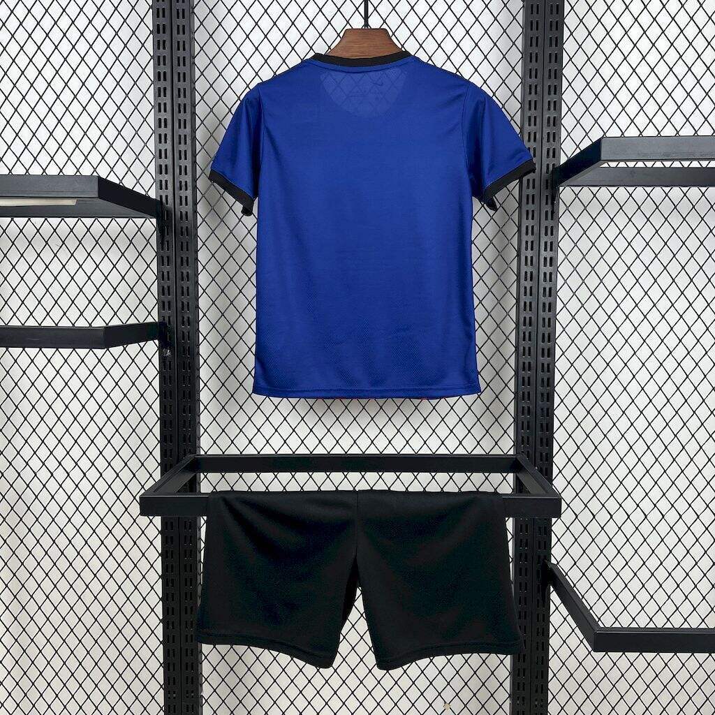 Conjunto Infantil Barcelona 2025/2026 - One Piece Special Edition