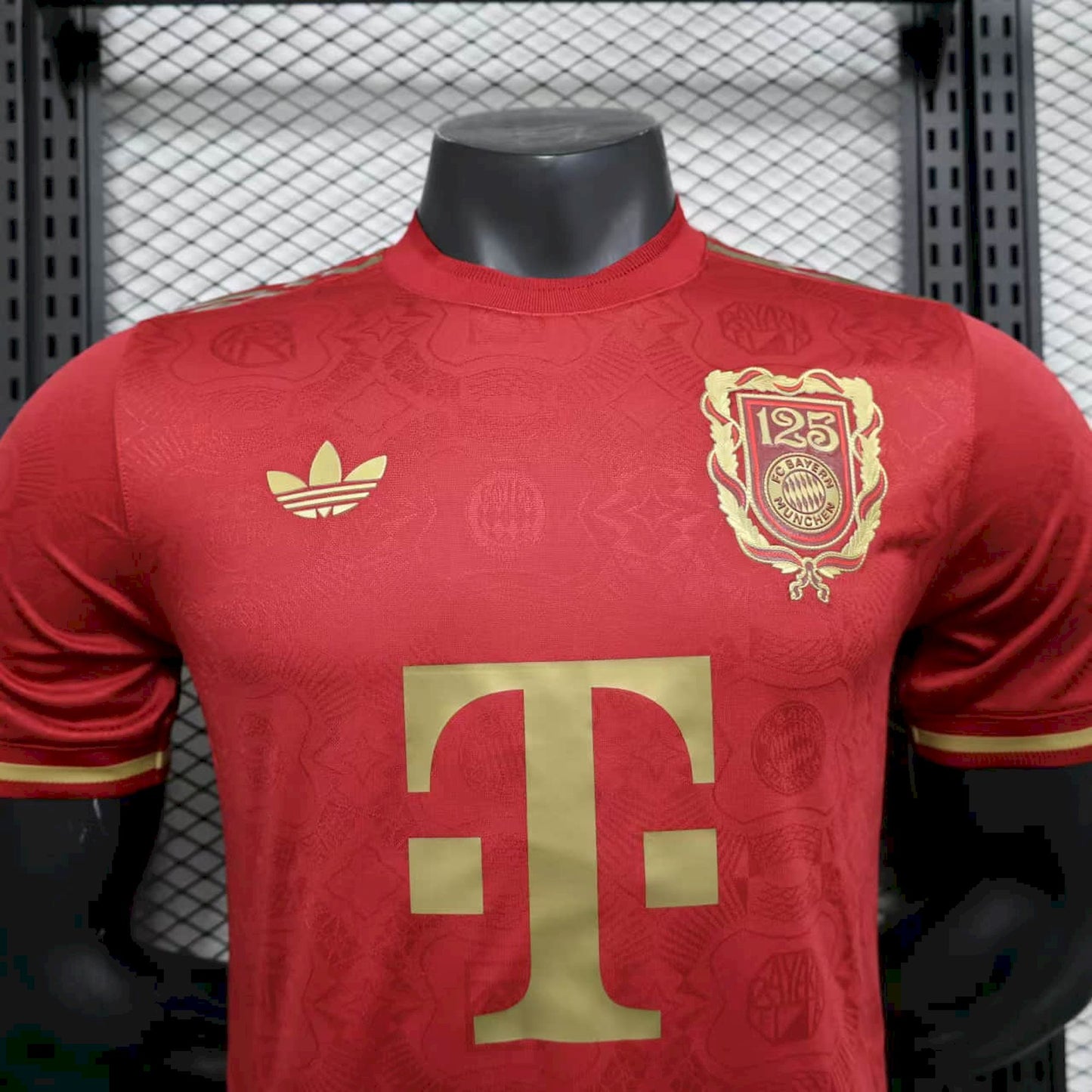 Camisola Bayern Munich 2025/2026 - Edição Especial 125 Anos