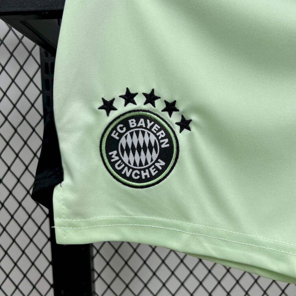 Conjunto Infantil Bayern Munich 2025/2026 - Goalkeeper Green