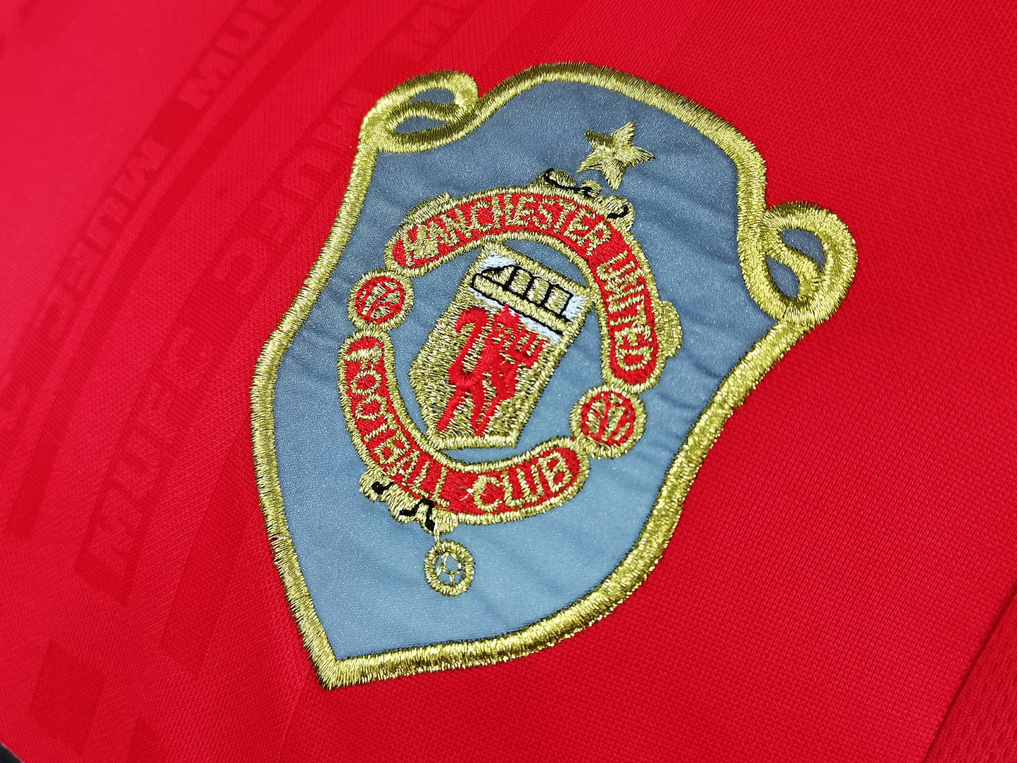 Camisola Comprida Retro Manchester United 1999/2000 - Principal