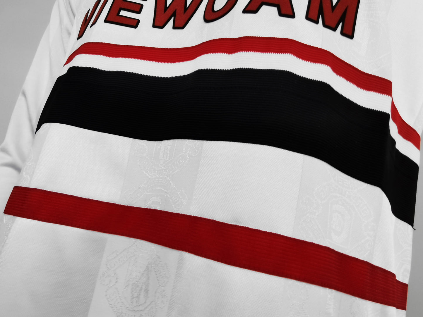 Camisola Comprida Retro Manchester United 1998/1999 - Alternativo