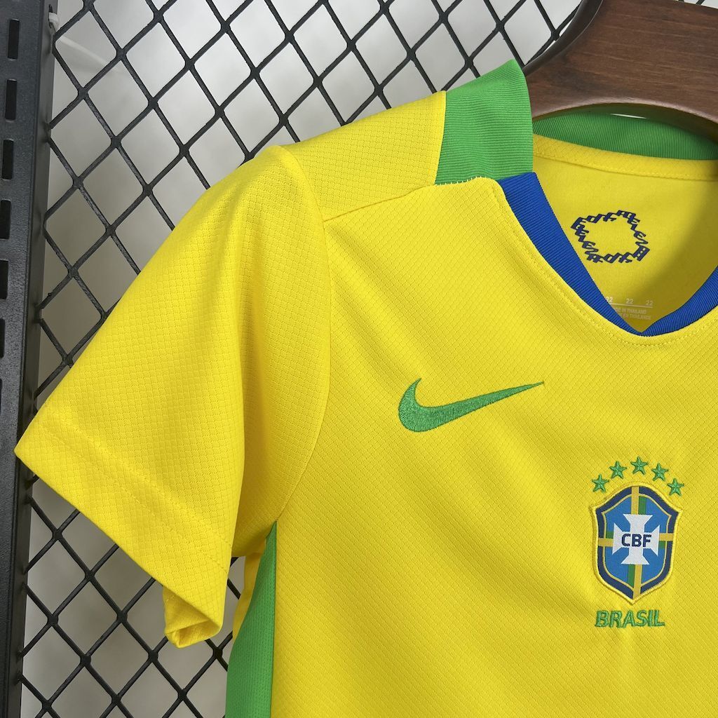 Conjunto Infantil Brazil 2025/2026 - Principal