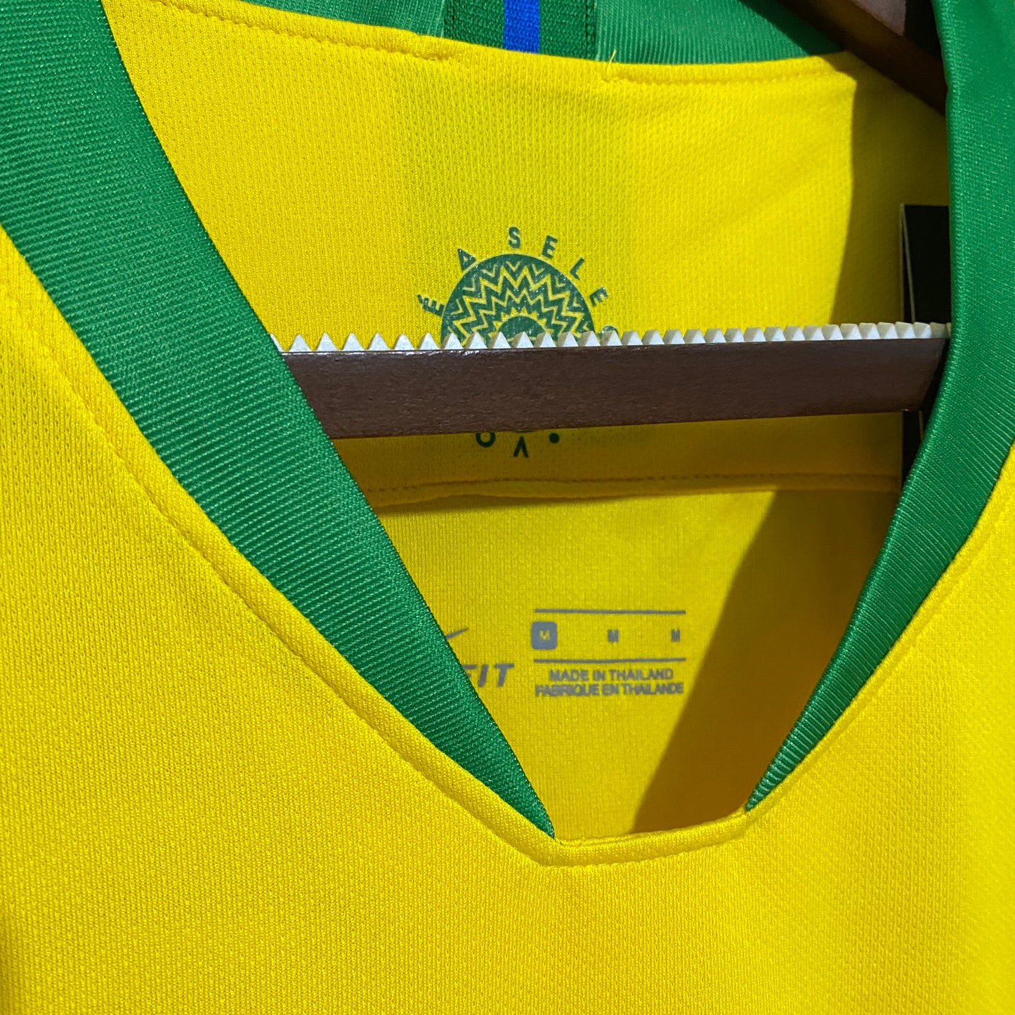 Camisola Nacional Retro Brazil 2018/2019 - Principal